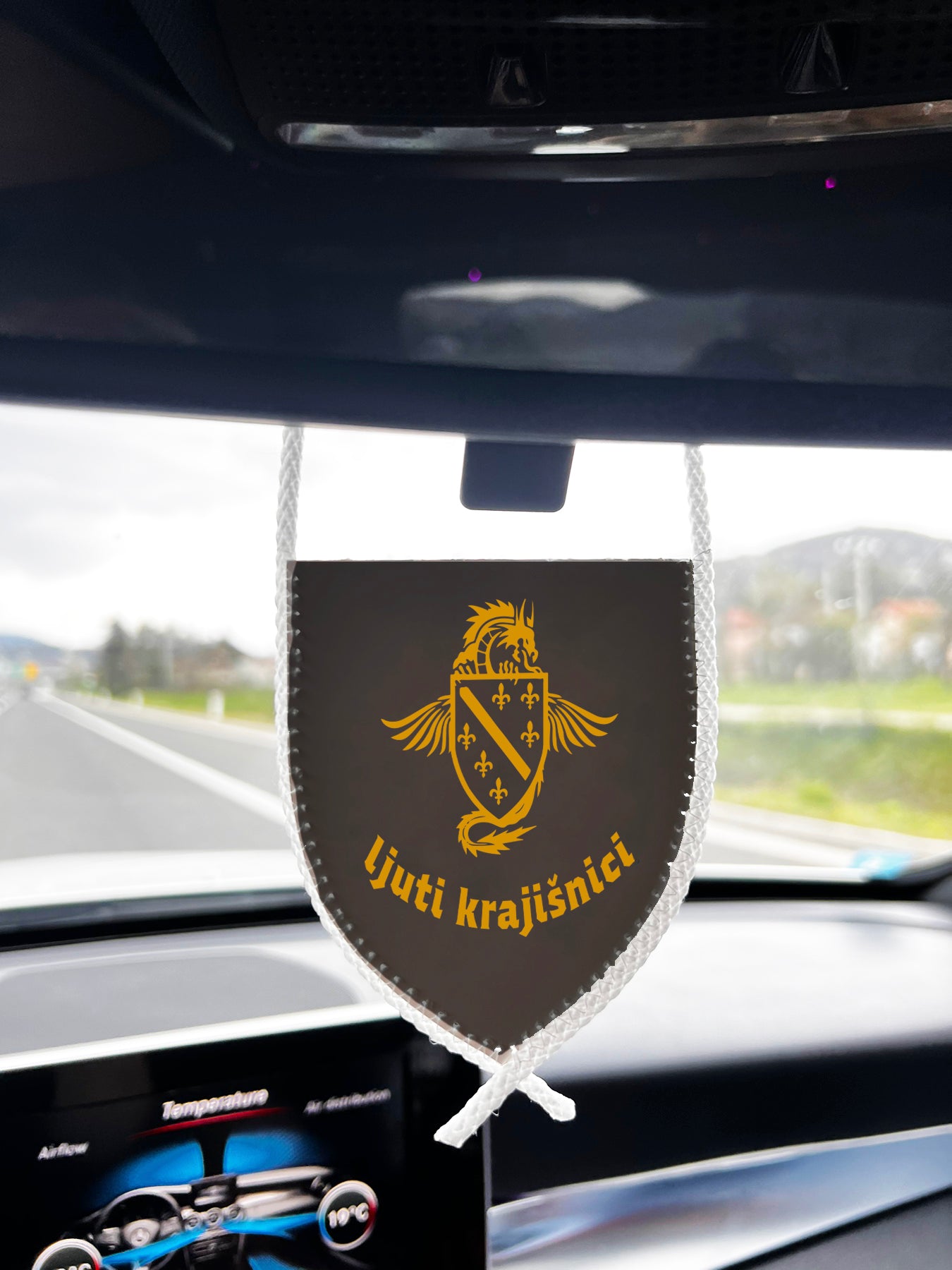 ljuti krajišnici | ukras za auto – ukras za auto iz moja bosna shop