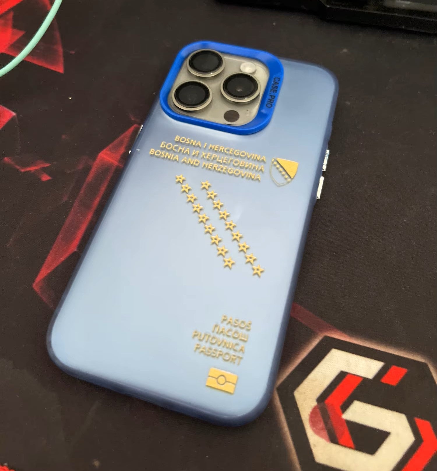 Passport | 3D Premium Maskica sa motivom ljiljana – patriotski simbol Bosne i Hercegovine