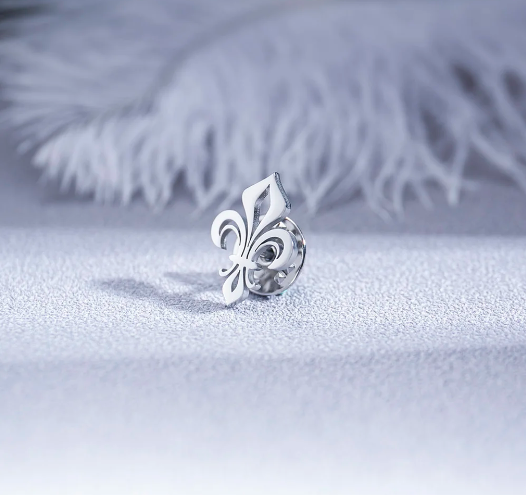 Svečani Ljiljan | Pin za odjelo sa motivom ljiljana – patriotski simbol Bosne i Hercegovine