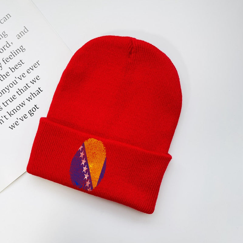 Otisak Bosanski | Kapa sa motivom ljiljana – patriotski simbol Bosne i Hercegovine