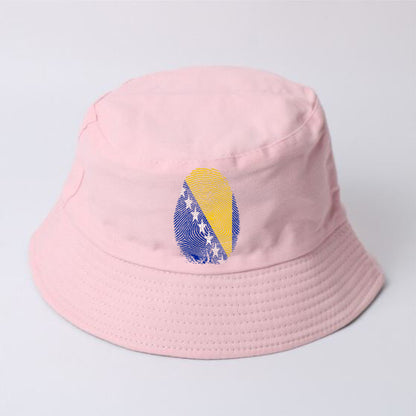 Otisak Bosanski | Sesir sa motivom ljiljana – patriotski simbol Bosne i Hercegovine