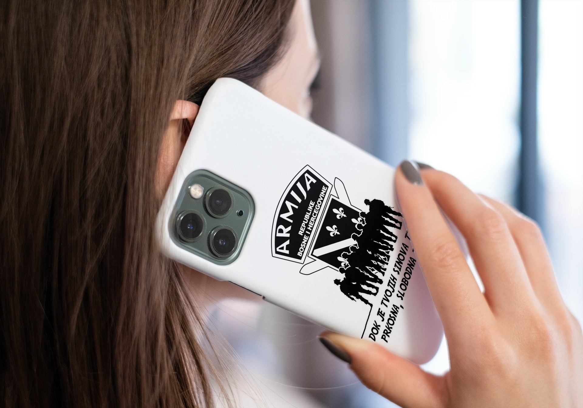 Armija BiH | Maskica za telefon sa motivom ljiljana – patriotski simbol Bosne i Hercegovine