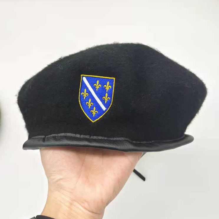 RBiH | Beretke sa motivom ljiljana – patriotski simbol Bosne i Hercegovine